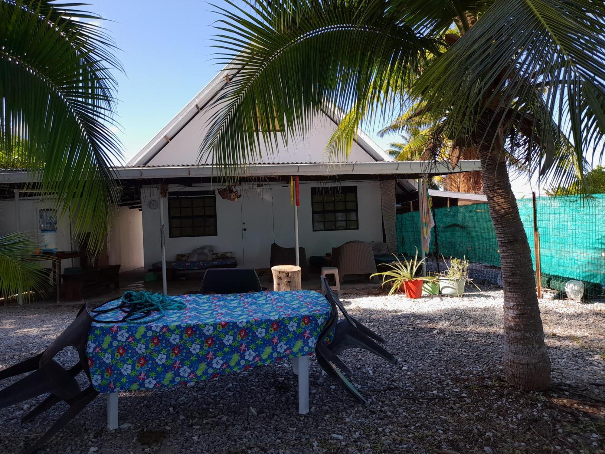 Hinamoe Lodge Avatoru Buitenkant foto